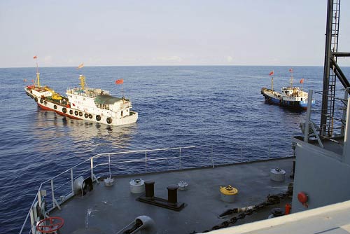 美承认其监测船追踪潜艇 了解中国潜艇进出航