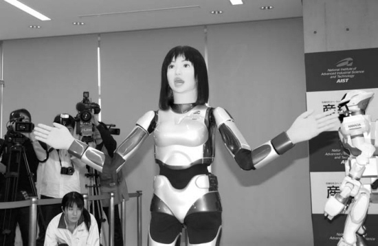 日本研制出高仿真"美女"机器人(图)