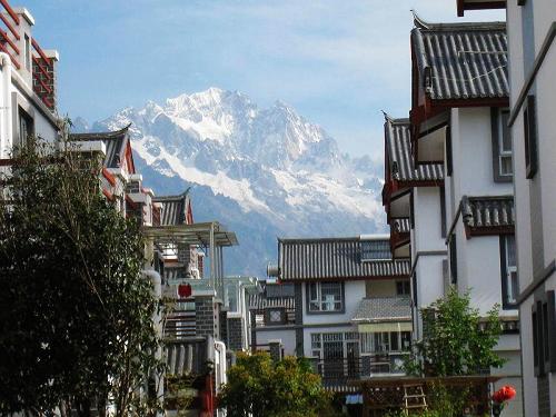 空灵丽江之楼板房子一座座