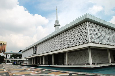 国家清真寺：马来人的精神家园