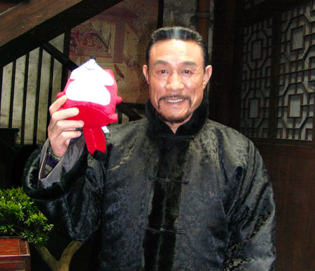独家探班:杜志国拍《战士》 老宅子里总忘词