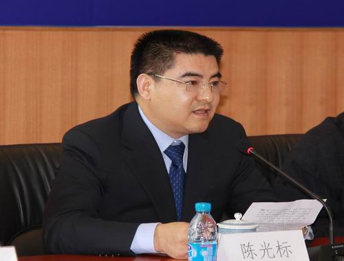 "光标榜样基金"启动 黄孟复出席(图)