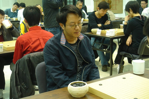 刘菁对阵小将