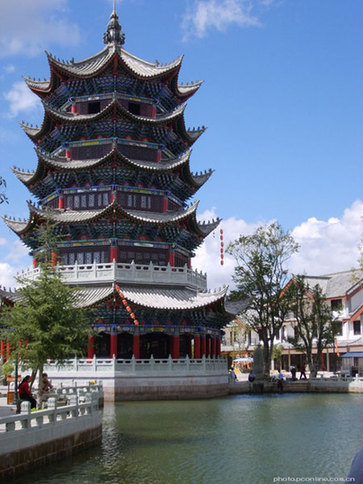 楚雄彝人古镇被评为中国最美十大主题公园-搜狐旅游