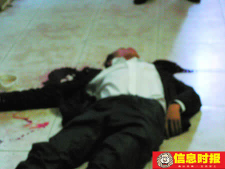 广东一劫匪与警方对峙6小时被击毙 女人质获救