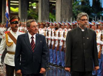 巴拉圭总统卢戈要求美国结束对古巴封锁(图)