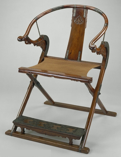 黄花梨交椅 十七世纪 高一百零四厘米 美国明那波里斯博物馆藏