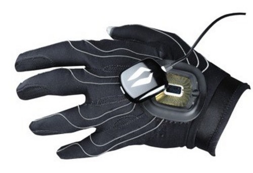 FPS新体验 手套造型手势控制键盘上市 