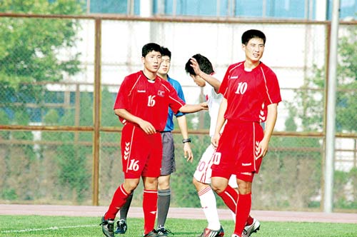 朝鲜国足训练强度大纪律严格 不讲物质条件(图