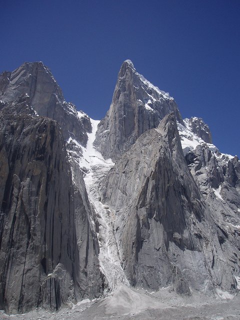 巴基斯坦与中国边境trango塔峰群