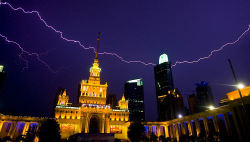 实拍上海闪电 搜狐网