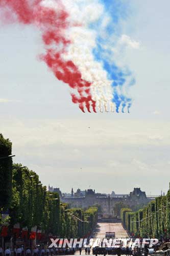 2009年7月14日，法国在首都巴黎举行阅兵式庆祝国庆日。