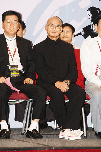 刘家辉见不少外国人参加功夫比赛，身为中国人觉得分外光荣。