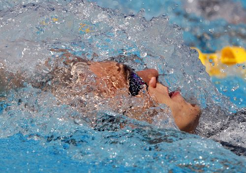图文:男子200米混合泳预赛 切赫换个泳姿