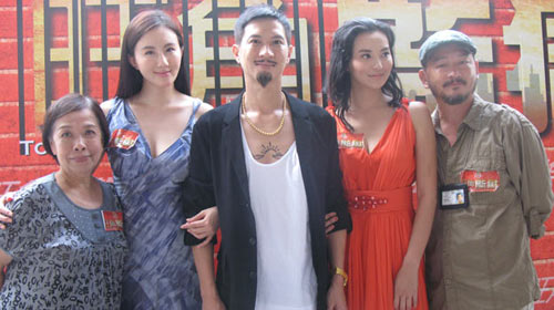 左起：陈丽云、孟瑶、张家辉、莫小奇、廖启智