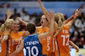 图文：女排大奖赛中国2-3荷兰 对手欢呼庆胜利