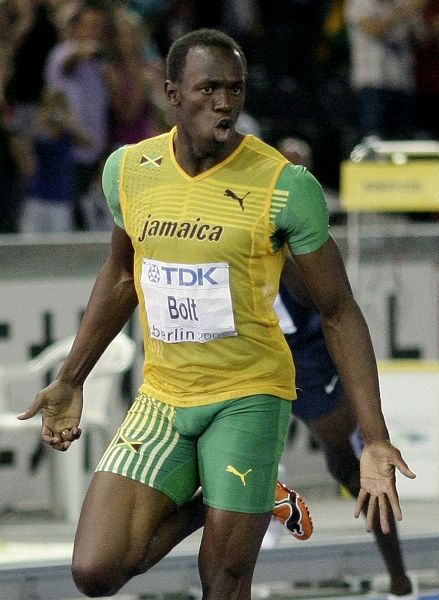 图-田径世锦赛博尔特破200米世界纪录-