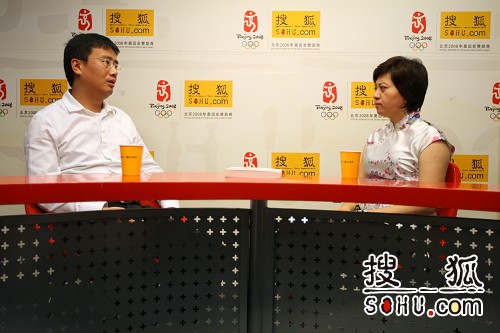 第一财经日报副总编辑张庭宾做客搜狐（搜狐-崔萌/摄）
