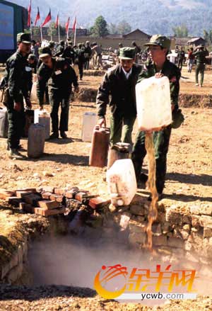 缅甸果敢88事件 难民逃入中国 缅甸冲突消息    毒王?枭雄?