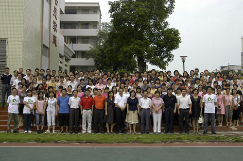 2009烛光行动--新东方教师社会责任行在清新