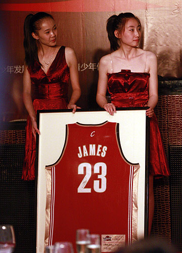 http://photocdn.sohu.com/20151120/Img427266101.jpeg_转揭秘当红女星被包养富豪最爱哪些红星组