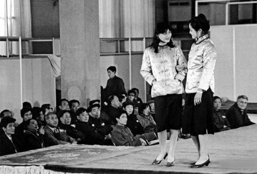 中国大陆的第一支时装模特队 (资料图片)