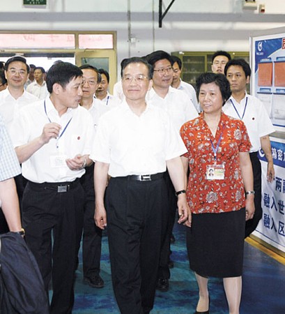回顾新中国历届领导对中国航空工业的关怀