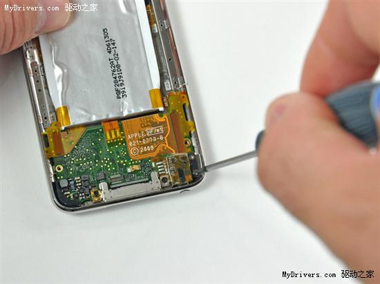 新iPod touch拆解 隐藏802.11n+摄像头？