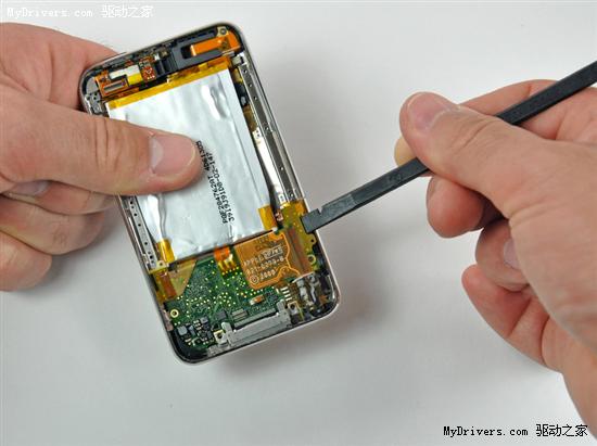 新iPod touch拆解 隐藏802.11n+摄像头？