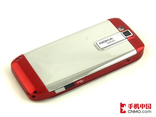 诱惑女人心 红色版诺基亚E66仅售2100 