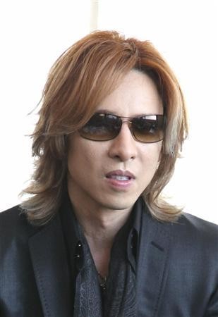 yoshiki术后奇迹恢复两个月之后可重新打鼓