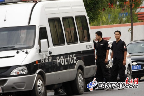 上海昨天发生劫持人质事件 三便衣警察成功处置