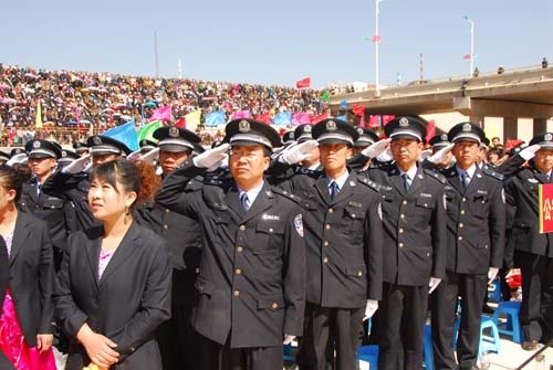 宁夏西吉县红歌会向新中国60年华诞献礼(组图)