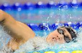 图文：男子1500米自由泳张琳获第三 在比赛中