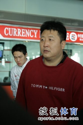 金炜略显疲惫