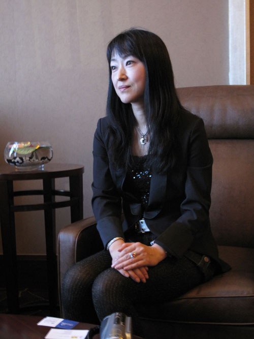 金月真美