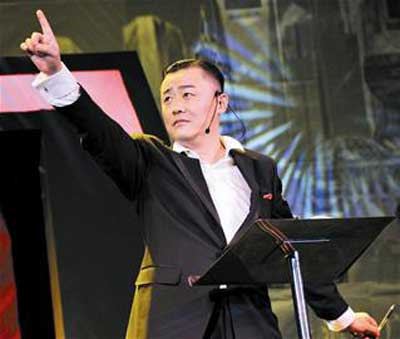 周立波人生坎坷一度入狱图片