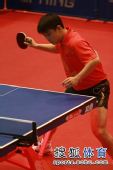 图文：国乒男队3-0轻取日本 王皓在比赛中