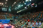 图文：国乒男队3-0轻取日本 现场观众很少