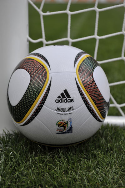 adidas发布2010南非世界杯比赛用球JABULA