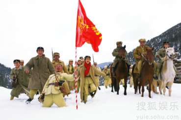 《金凤花开》热播 刘交心领导王学兵探访秘境