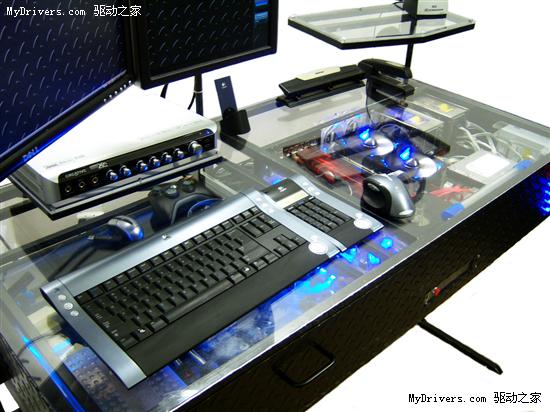 令人惊叹的超强电脑桌改装实例