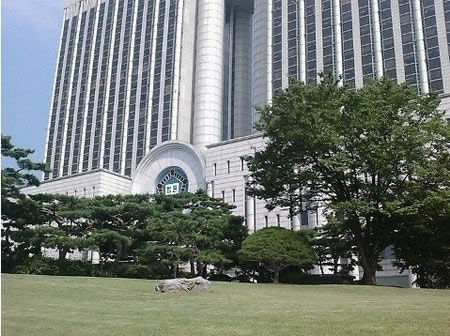 韩庚于今日正式向首尔中央地方法院提出诉讼