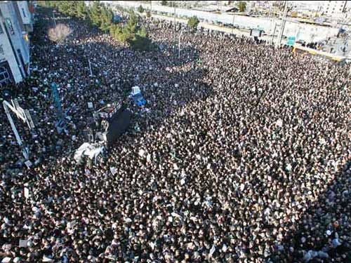 伊朗反对派领袖蒙塔泽里病逝 葬礼爆发警民冲