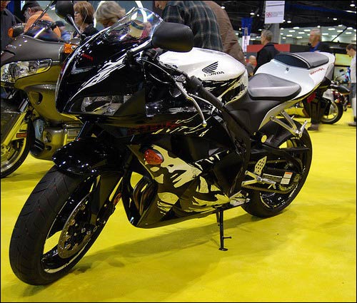 本田RC212V 一部了解骑士需求的摩托车