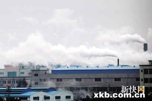 广州污染企业不搬走 政府部门不承认是主管(图