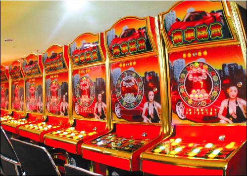 记者暗访电玩城:赌博机由人掌控输赢无关技术
