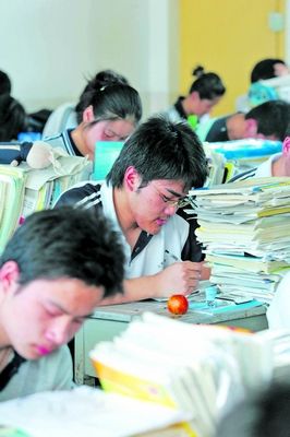教育制度改革可考虑取消小升初初升高考试
