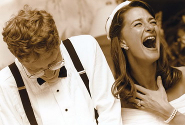 比爾·蓋茨和妻子梅琳達在婚禮上