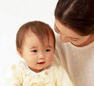 婴儿护理台_如何护理婴儿